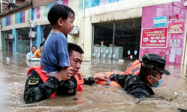 Mưa lớn gây ngập lụt ở Trung Quốc. Ảnh: GI