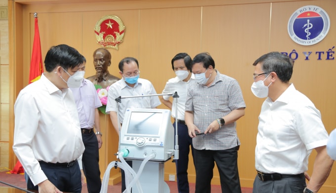 Tập đoàn và các đơn vị thành viên hỗ trợ 200 máy thở và 3000 bộ dây thở với tổng kinh phí lên đến 84 tỷ