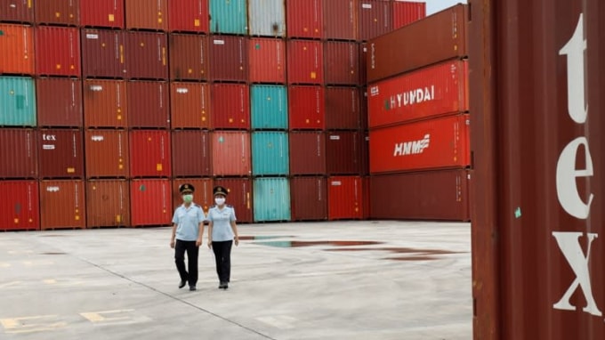Một cảng ở tỉnh Quảng Ninh: Xuất khẩu của Việt Nam sang Hoa Kỳ chiếm khoảng 30% tổng kim ngạch - Ảnh: Reuters