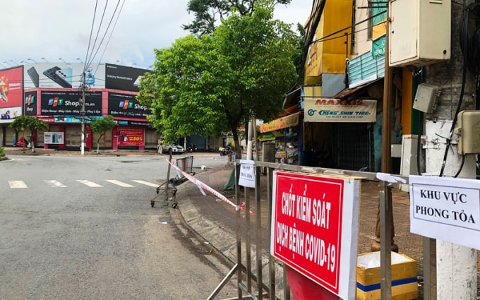 Phong tỏa khu vực trên đường Trần Phú, thành phố Bạc Liêu - nơi có F0.