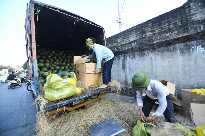 Thành phố Hà Nội cần có những điểm trung chuyển hàng hóa kịp thời để phục vụ nhu cầu của người dân cũng như đảm bảo yêu cầu phòng dịch