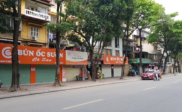 Dịch bệnh khiến hàng loạt các cửa hàng kinh doanh bị đóng cửa