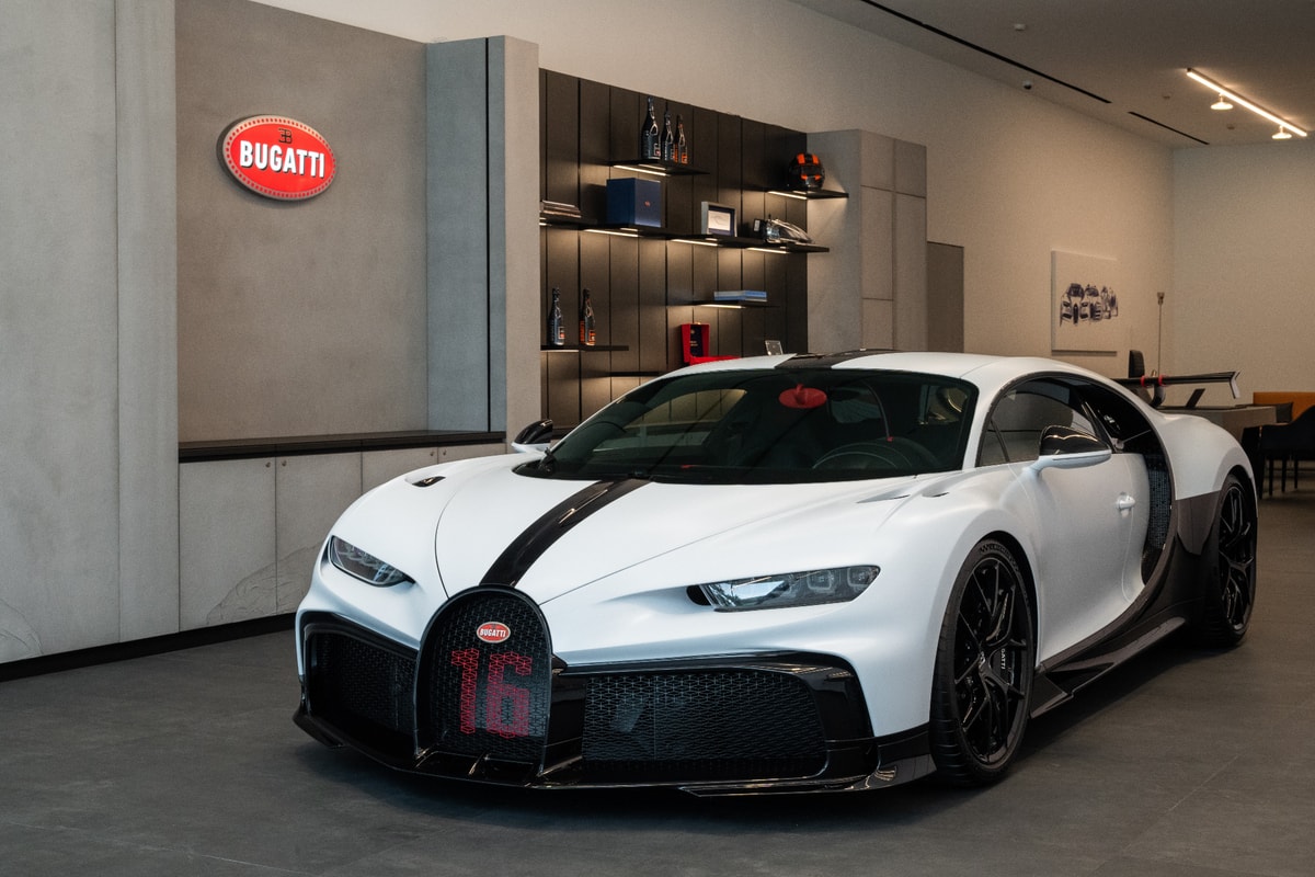 Bugatti chính thức mở showroom đầu tiên tại Singapore. Ảnh: Bugatti