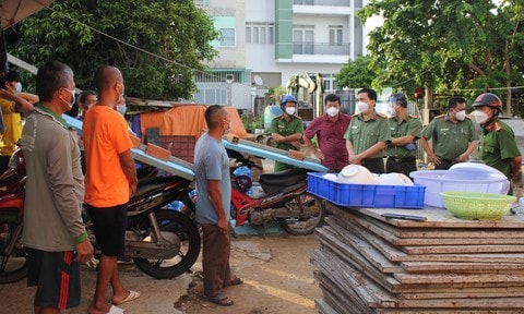 cong an tp hcm no luc sat canh luc dan can dan kho co cong an hinh 6