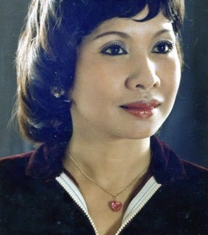 nghe si bach mai ra di de lai khoang trong lon cho san khau cai luong hinh 2