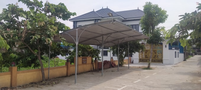Công trình xây dựng trái phép thách thức chính quyền.