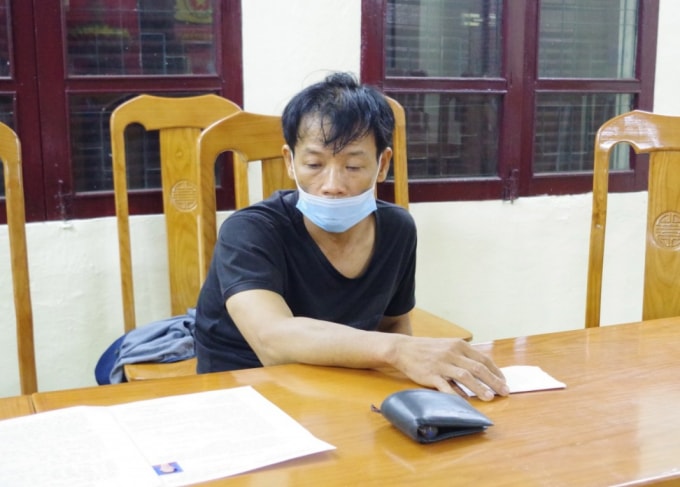 quang binh bat giu doi tuong truy na ve hanh vi mua ban trai phep ma tuy hinh 1