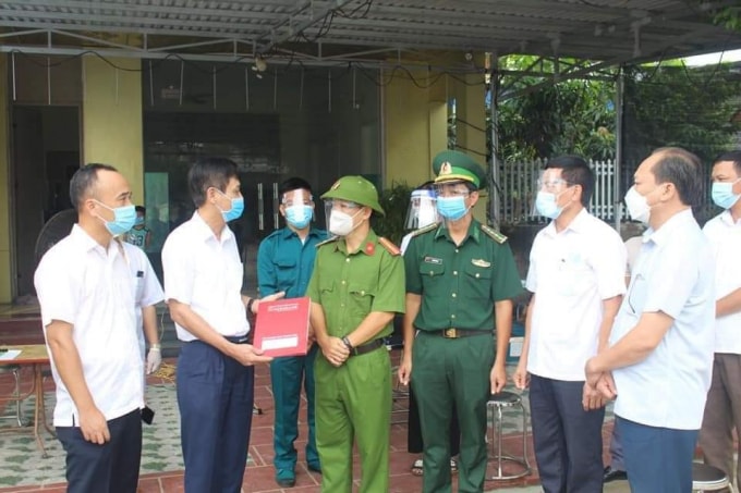tham dong vien luc luong lam nhiem vu tai chot kiem soat dich luc luong phan ung nhanh phong covid 19 tai tp sam son hinh 2