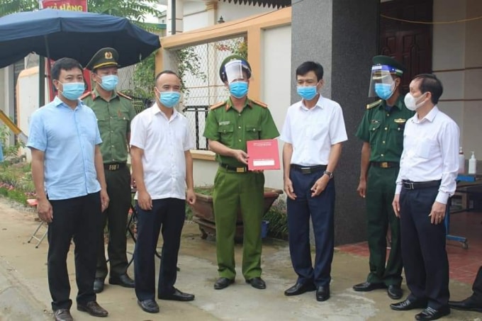 tham dong vien luc luong lam nhiem vu tai chot kiem soat dich luc luong phan ung nhanh phong covid 19 tai tp sam son hinh 7