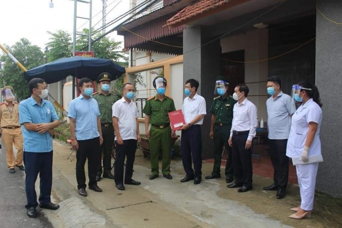 tham dong vien luc luong lam nhiem vu tai chot kiem soat dich luc luong phan ung nhanh phong covid 19 tai tp sam son hinh 5