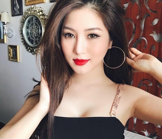 huong tram doi nghe danh thanh charmy pham hinh 1