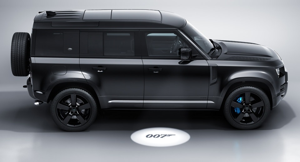 chiem nguong land rover defender phien ban diep vien 007 hinh 4