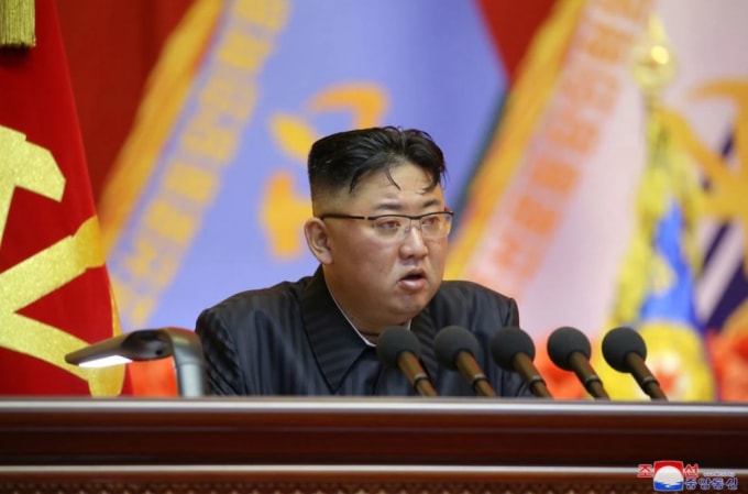 ong kim jong un keu goi phong chong thien tai va ngan bung phat covid 19 hinh 1