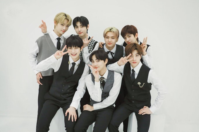 ahn yu jin cuu ca si nhom izone va hang loat sao han mac covid 19 hinh 2