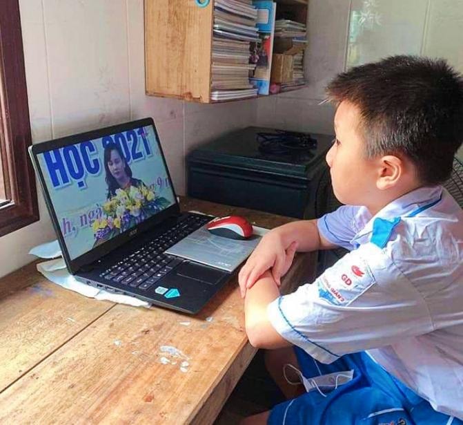 ha tinh khai giang nam hoc moi truc tiep tai duy nhat mot truong hoc hinh 7