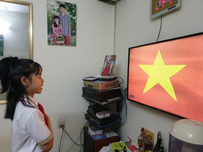 hinh anh an tuong ve le khai giang truc tuyen cua hoc sinh ha noi hinh 4