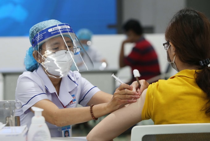 truoc 15 9 ha noi tphcm phai hoan thanh tiem mui 1 vaccine hinh 1