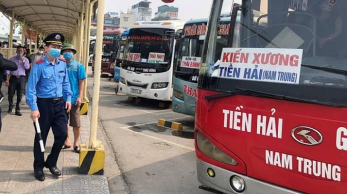 ha noi tiep tuc dung hoat dong van tai hanh khach hinh 1