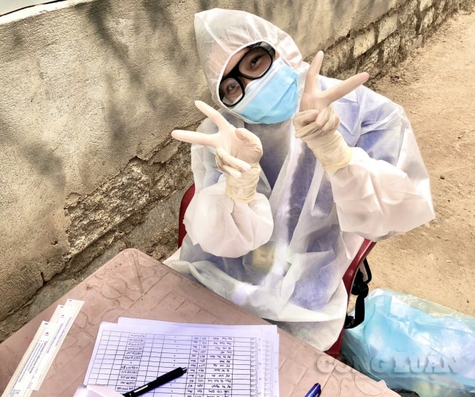 me va anh trai vao tp hcm lam tinh nguyen co gai 16 tuoi xung phong thanh chien si o que nha hinh 3