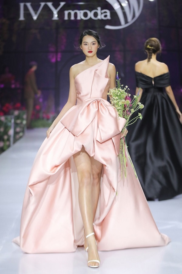 a quan the face quynh anh tham gia show sieu mau chau a hinh 1