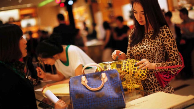 cac thuong hieu thoi trang xa xi tai trung quoc lo so truoc dot tran ap moi hinh 1