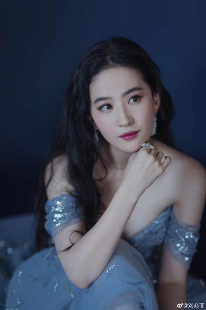 loat sao hoa ngu kho song khi mang quoc tich nuoc ngoai hinh 4