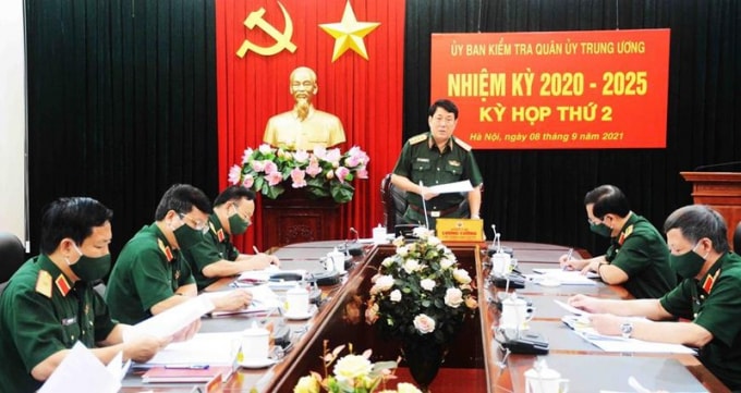 uy ban kiem tra quan uy trung uong xem xet thi hanh ky luat 7 quan nhan vi pham hinh 1