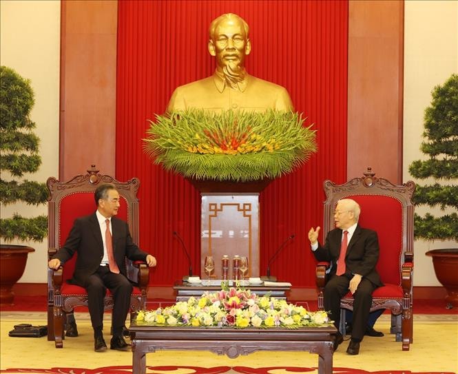 tong bi thu nguyen phu trong tiep uy vien quoc vu bo truong ngoai giao trung quoc vuong nghi hinh 1