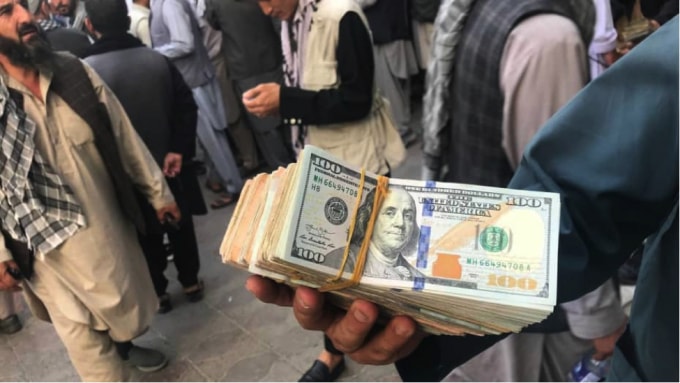 hon 2000 ty usd tai hai cua my khien afghanistan roi vao tham nhung va sup do hinh 3
