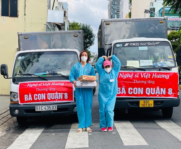 viet huong khang dinh tin bi nem gach vao dau la gia hinh 2