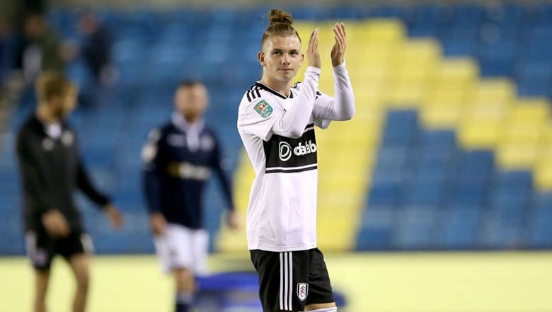 harvey elliott sao tre dinh chan thuong kinh hoang trong tran leeds voi liverpool la ai hinh 1