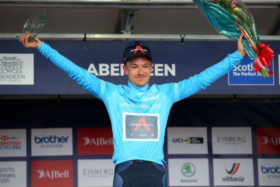 tung cu nuoc rut than toc wout van aert vuot mat ethan hayter gianh chien thang chung cuoc hinh 4