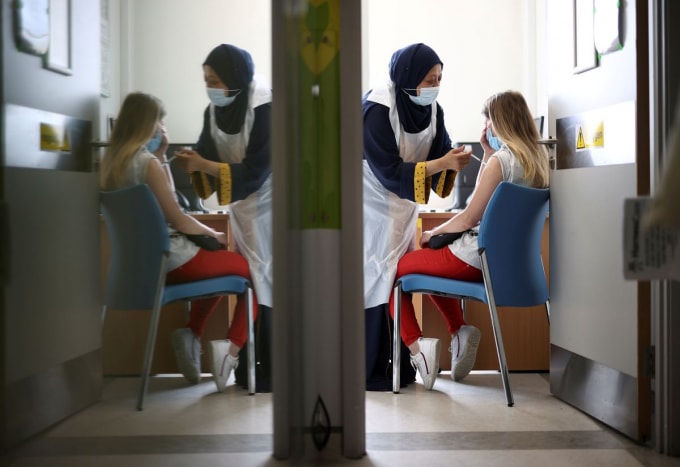 anh tiem vaccine covid 19 cho tat ca tre em tu 12 den 15 tuoi hinh 1