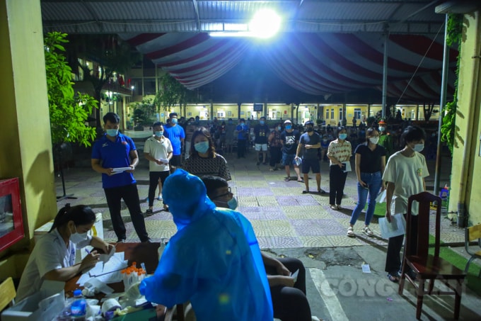 ha noi nhieu diem tiem chung da dat tren 98 so luong nguoi dan duoc tiem mui 1 hinh 5