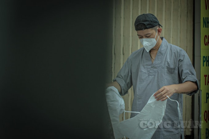 nam nguoi mau tinh nguyen mai tang cho nguoi mat vi covid 19 toi tran quy hon sinh menh cua moi nguoi hinh 1