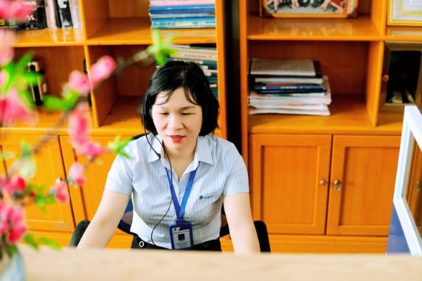 nhung chiec dau lanh dang sau duong day nong 1022 hinh 1