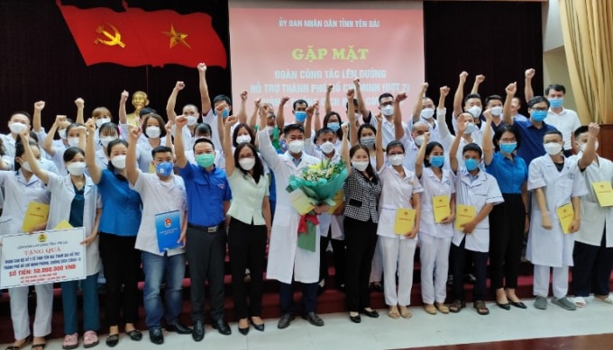 yen bai tiep tuc cu 40 can bo y te len duong ho tro tp ho chi minh chong dich hinh 1