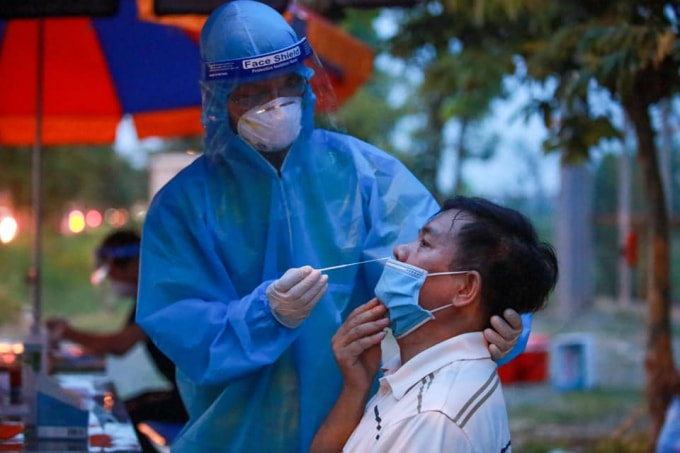lai xe van chuyen hang hoa tang ha noi them diem test nhanh khang nguyen covid 19 hinh 1