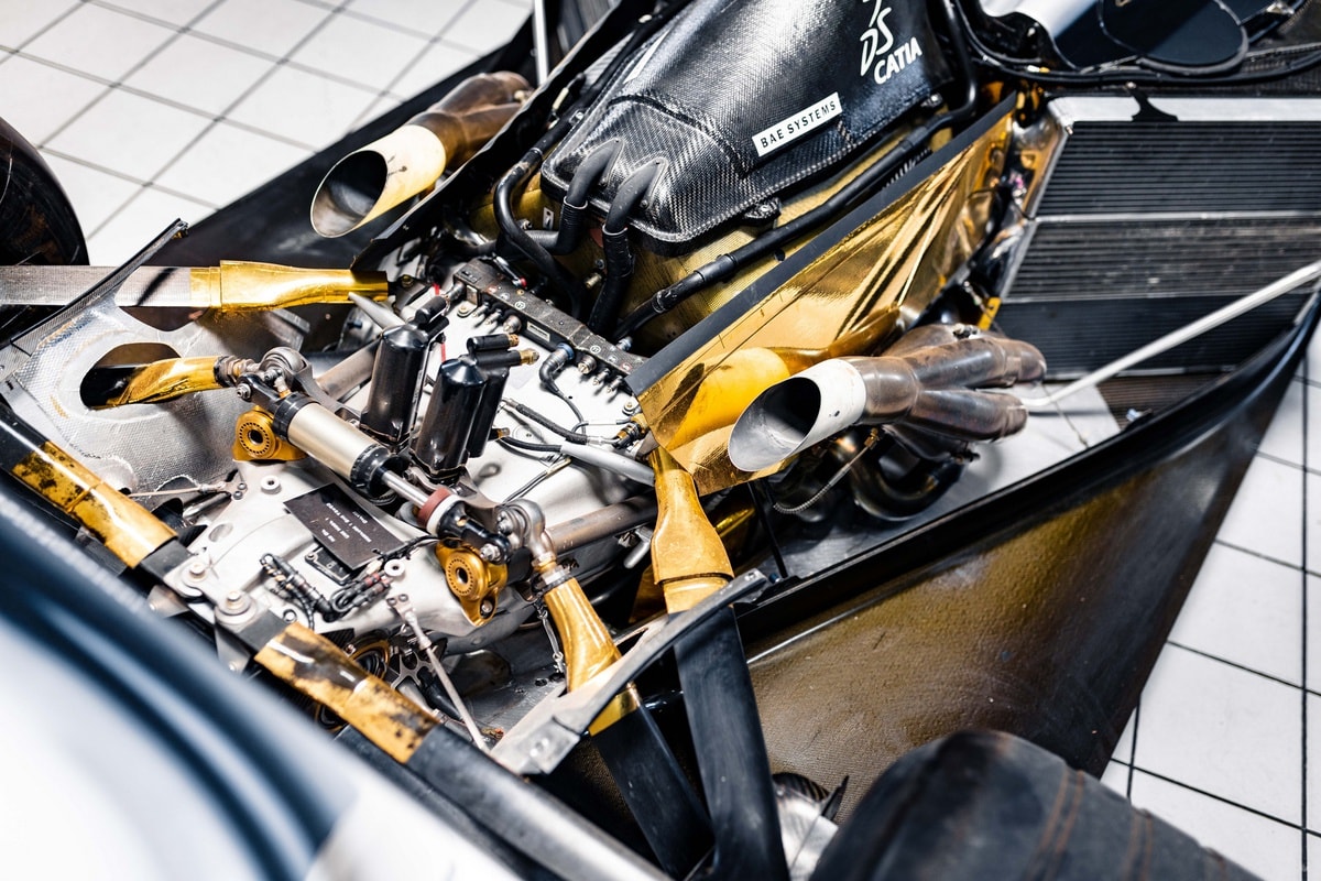 xe dua mclaren mp4 17d duoc mang ra dau gia hinh 4