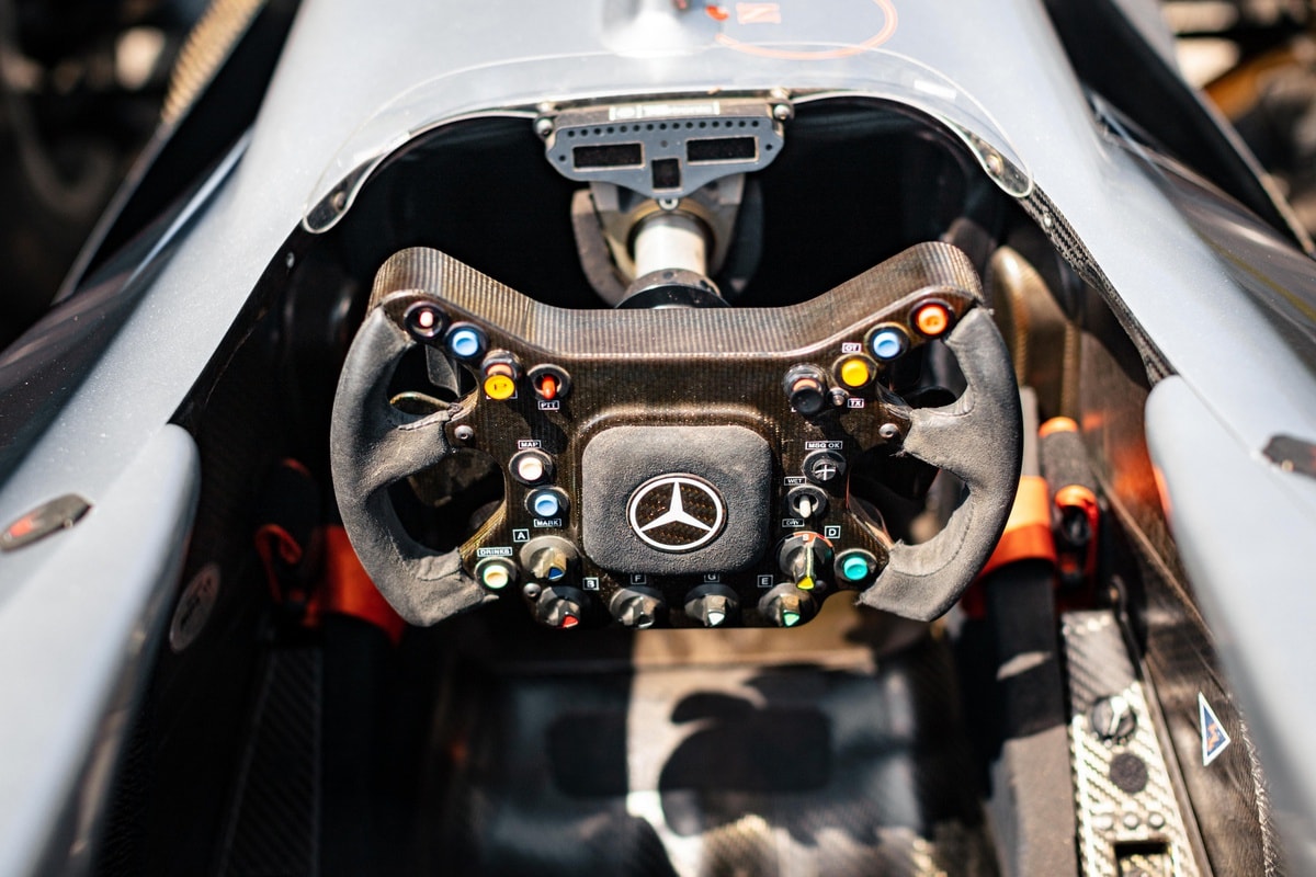 xe dua mclaren mp4 17d duoc mang ra dau gia hinh 7