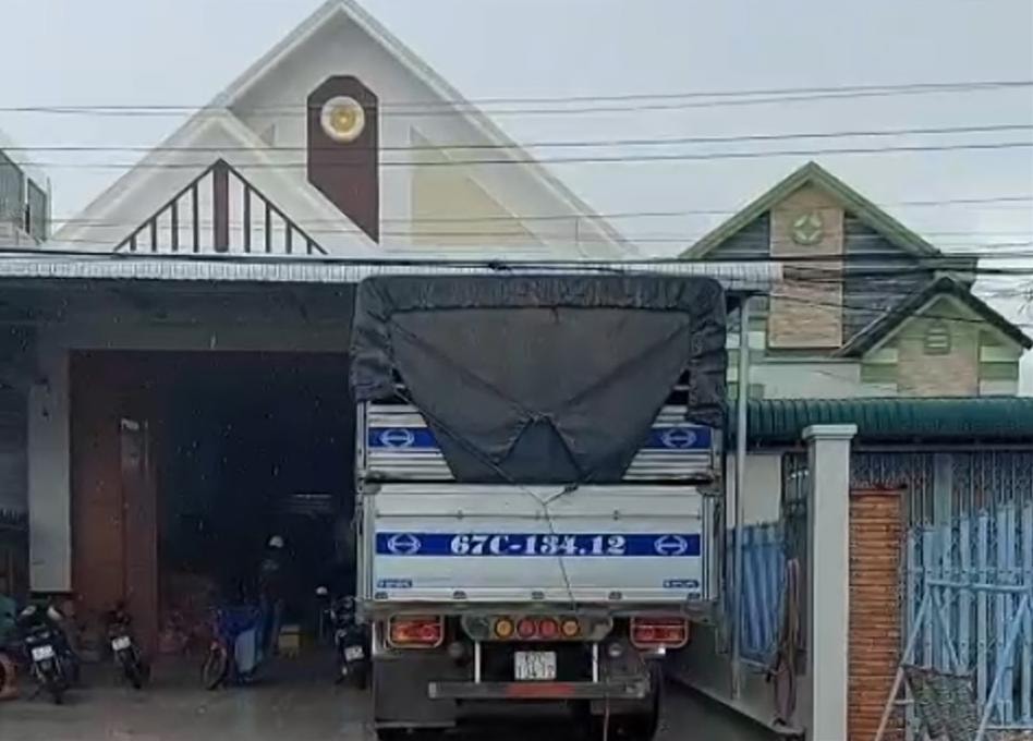 an giang phat hien kho bia nhan mac nuoc ngoai tren khu vuc bien gioi hinh 2