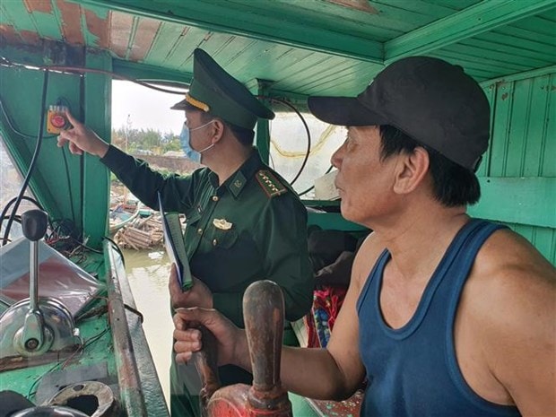 cham dut tinh trang khai thac hai san bat hop phap quyet tam go canh bao the vang cua ec hinh 2