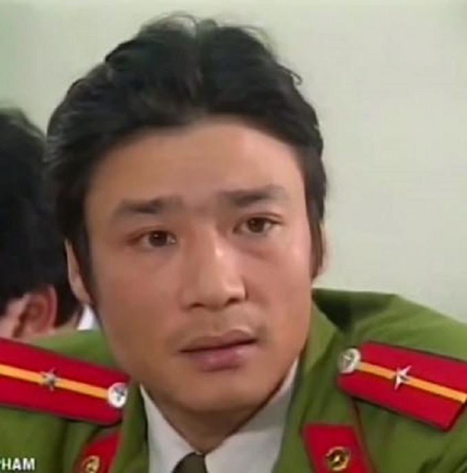 tu tai tu canh sat hinh su den nguoi cha dang thuong lay di nuoc mat cua hang trieu khan gia hinh 1