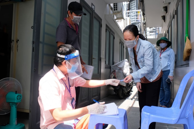tp hcm se trien khai goi ho tro dot 3 hon 7500 ty dong cho hon 75 trieu nguoi dan hinh 1