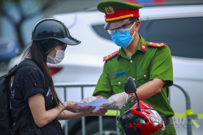 ha noi khong kiem tra giay di duong tai 19 quan huyen thi xa vung xanh hinh 1