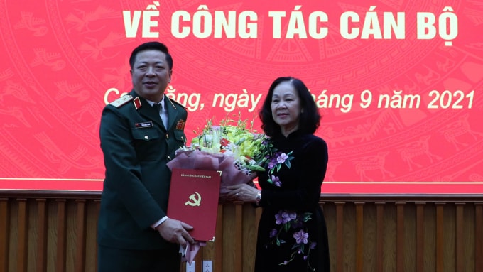 trung tuong tran hong minh giu chuc bi thu tinh uy cao bang hinh 1