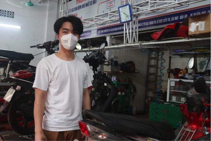 ha noi cua hang sua chua xe may tat bat sau hai thang ngung hoat dong hinh 7
