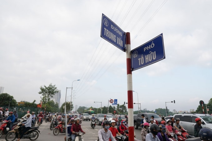 ha noi xu ly diem den un tac giao thong tren truc duong to huu hinh 1