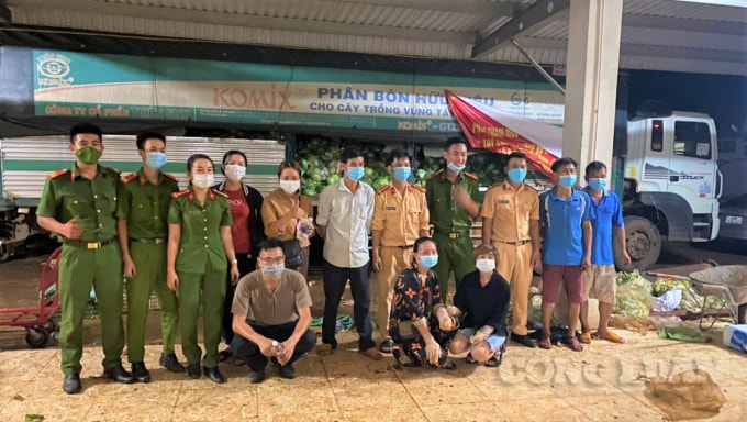 nhung chuyen xe cho nang nghia tinh hinh 6