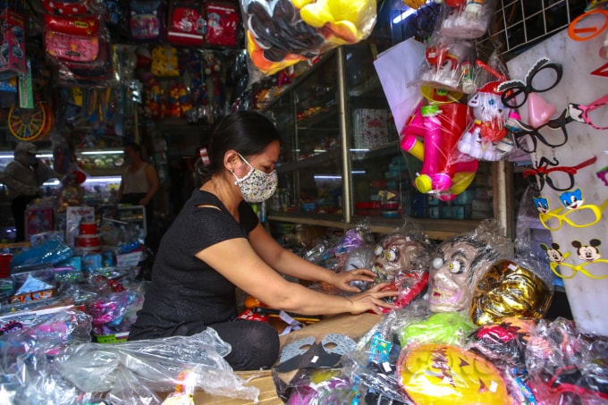 hang trung thu khan hiem tieu thuong mang ca mat na halloween de ban hinh 3